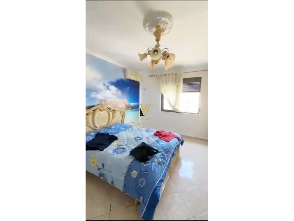 JEPET APARTAMENT 2+1+BLK ME QERA NE LAPRAKE 45.000 LEKE 3