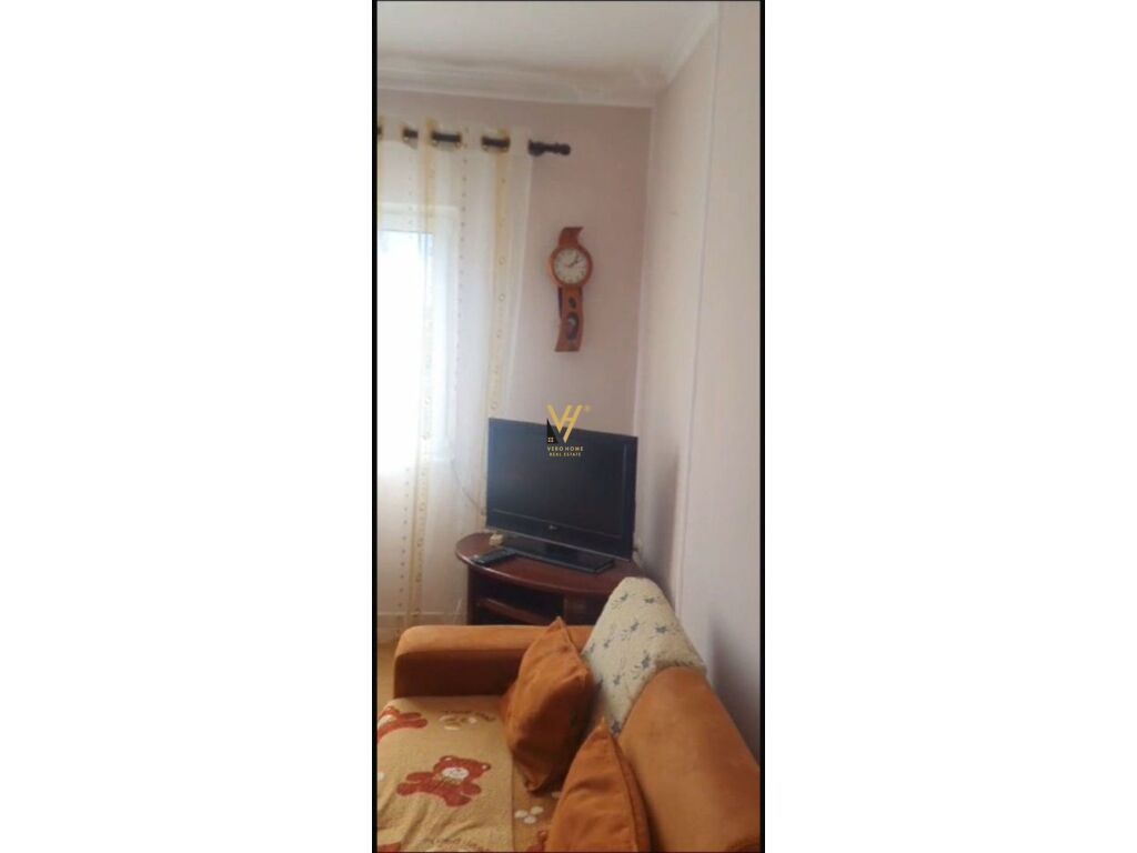 Jepet Apartament 2+1+ballkon me qera te 9 Katshet 95 m2