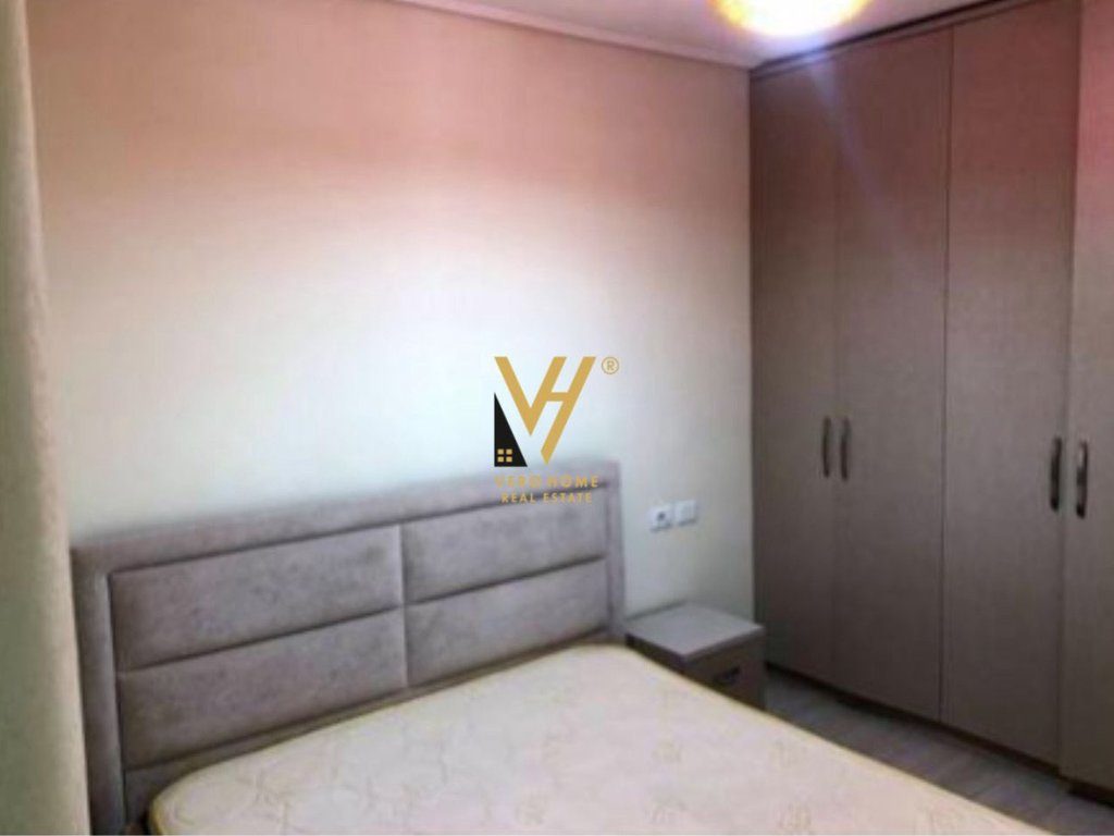 JEPET APARTAMENT 1+1+BLK ME QERA NE VASIL SHANTO 50.000 LEKE 4