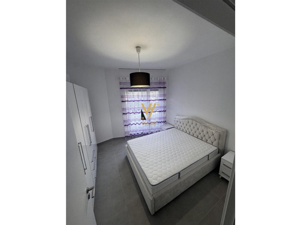 JEPET APARTAMENT 2+1+BLK ME QERA TEK KODRA E DIELLIT 1-70.000 LEKE 3