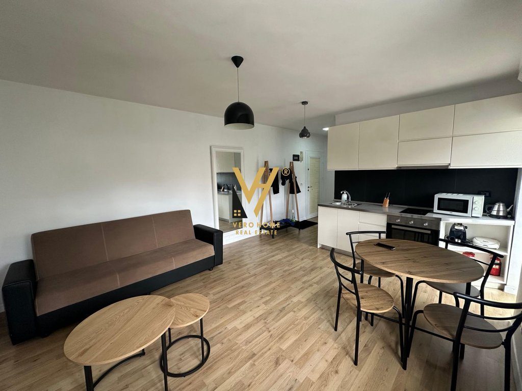 JEPET APARTAMENT 1+1+BLK ME QIRA TE RRUGICA E SALES 62.000 LEKE 2
