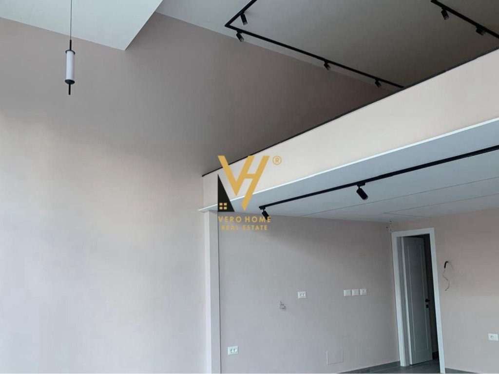 JEPET ZYRE 100 M2 DUBLEX ME QERA TE BIRRA TIRANA 1.200 EURO 4