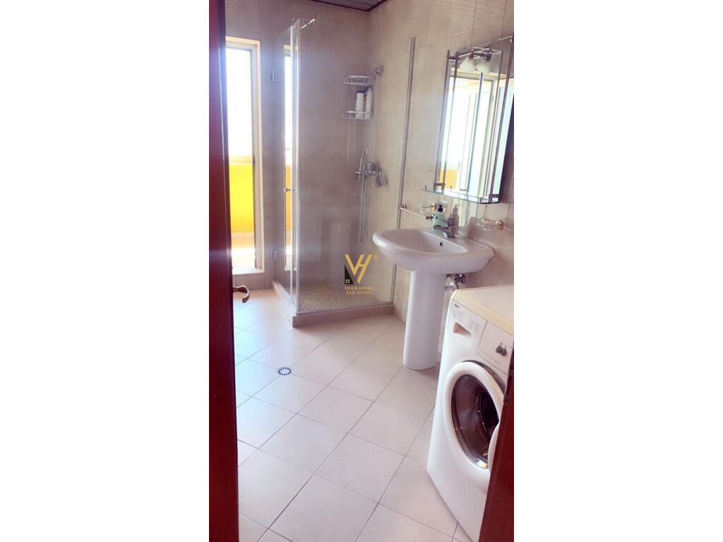 Jepet Apartament 2+1+ballkon me qera te Myslym Shyri 120 m2 4