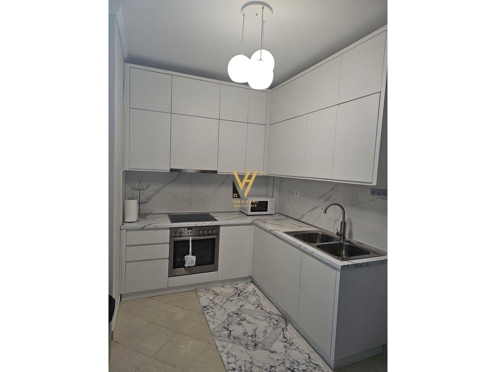 JEPET APARTAMENT 2+1+BLK ME QERA TE KODRA E DIELLIT 600 EURO 2