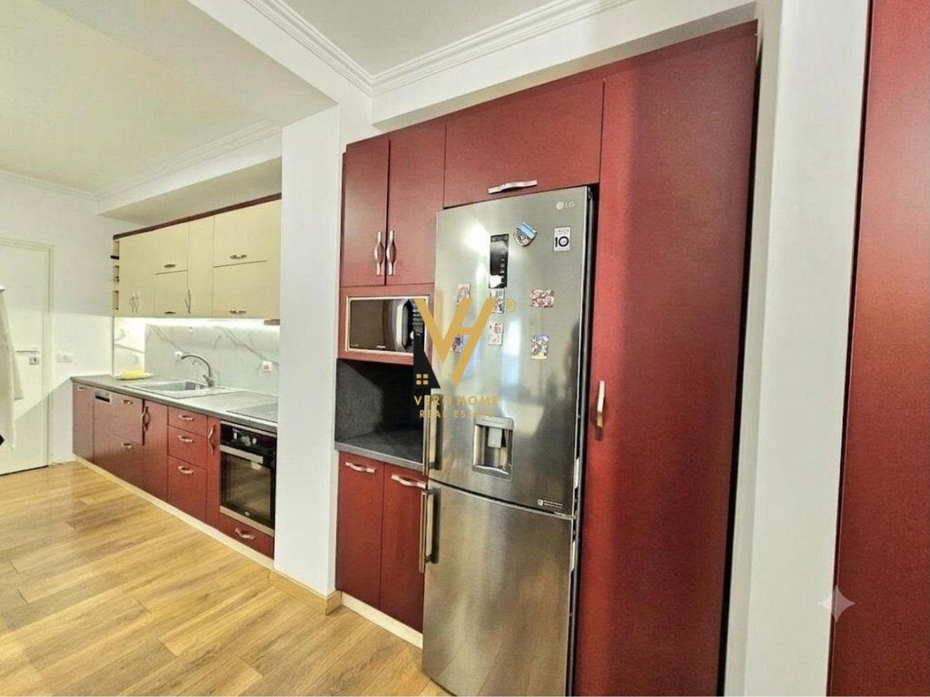 JEPET APARTAMENT 2+1+BLK ME QERA TE KOPSHTI BOTANIK 700 EURO 3