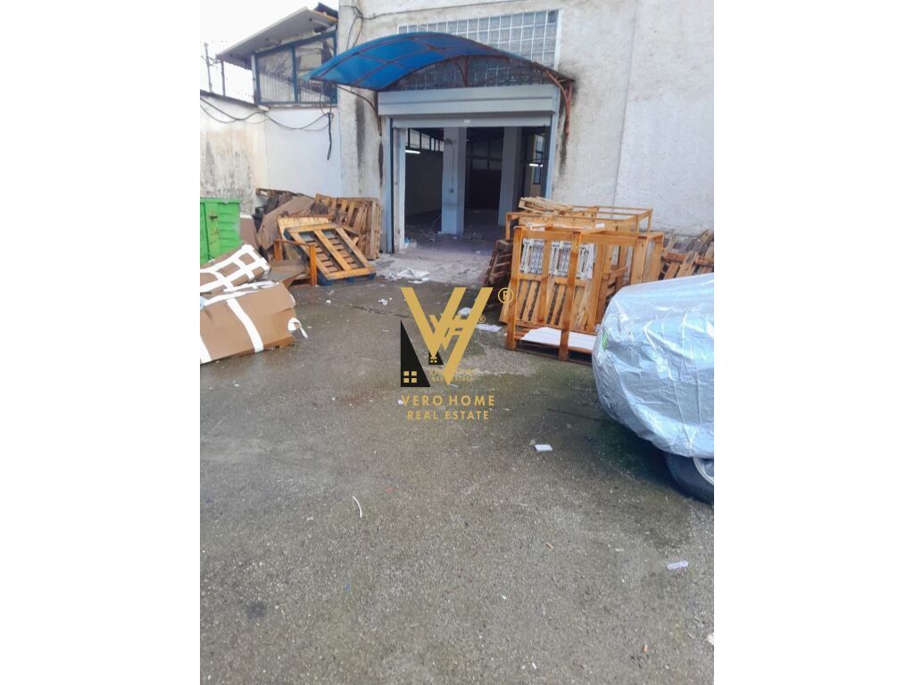 JEPET MAGAZINE 350 M2 ME QERA NE YZBERISHT 1.400 EURO