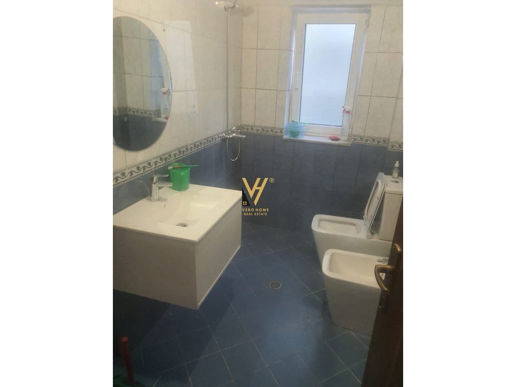 JEPET APARTAMENT 1+1+BLK ME QERA TE PETRO NINI LUARASI 700 EURO 4