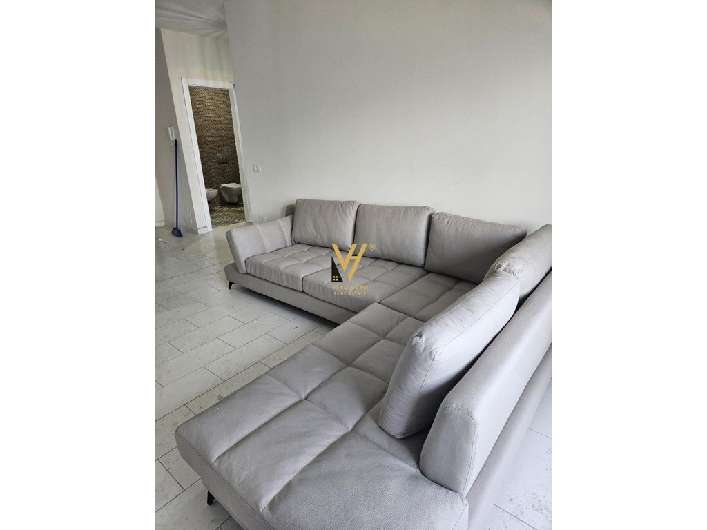 JEPET APARTAMENT 1+1+BLK ME QERA TE GOLDEN PARK 500 EURO