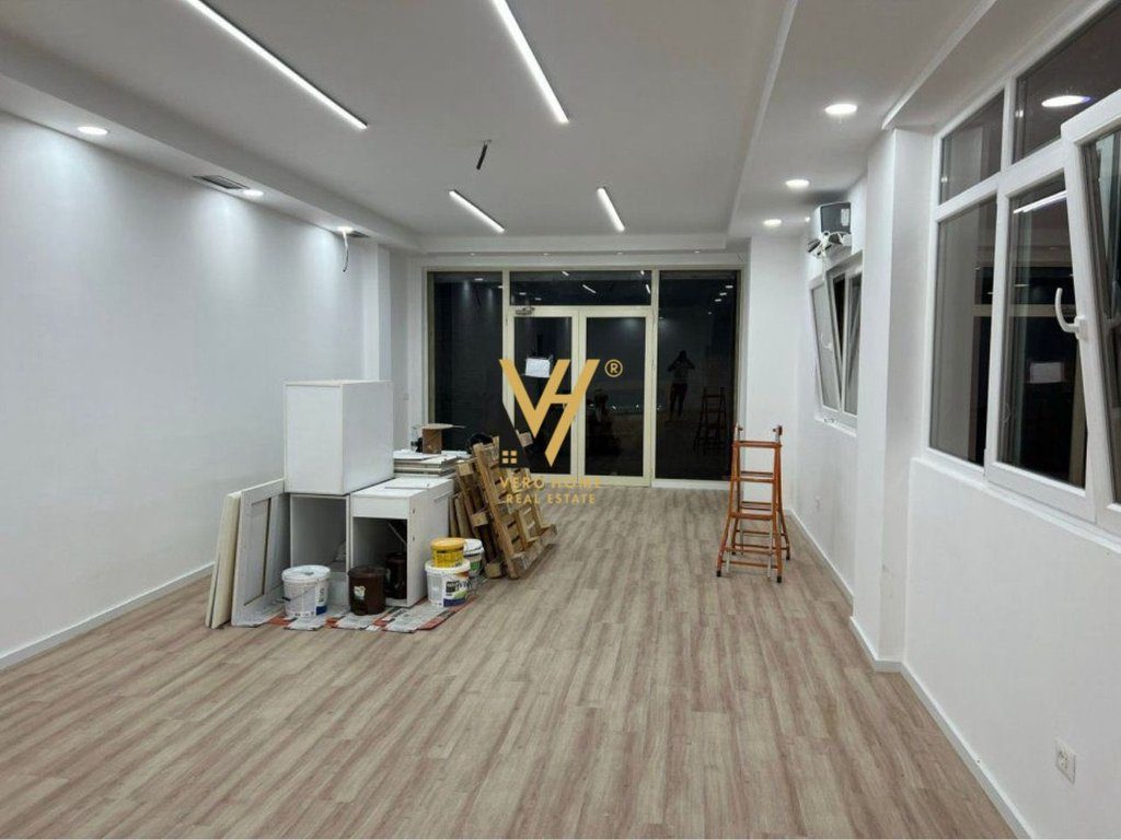 JEPET AMBIENT 75M2 ME QERA TE BRRYLI 800 EURO 3