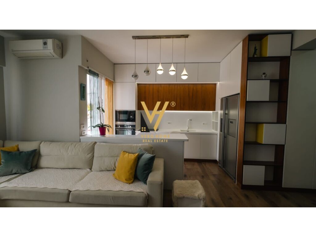 Jepet Apartament 2+1+2 me qera te Qendra Kristal 110 m2 4
