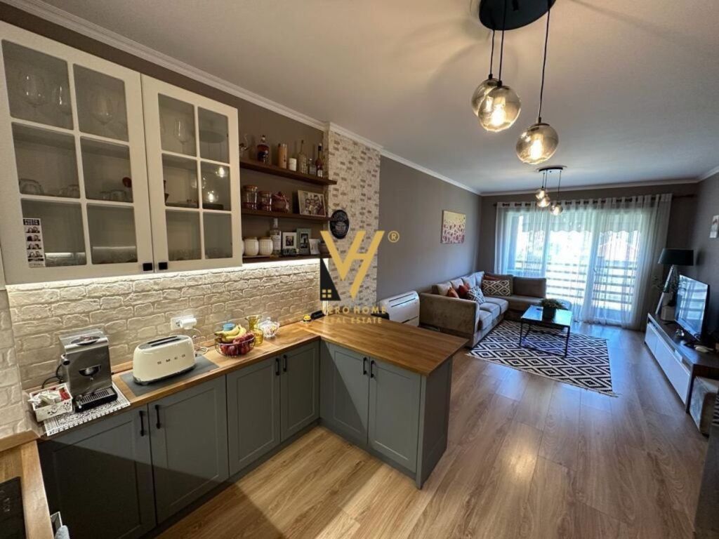 Shitet Apartament 2+1+2+ballkon te Rruga Dritan Hoxha 109 m2 3