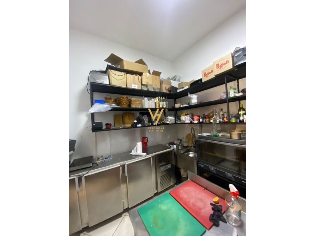 Jepet Bar-Piceri me qera te hyrja e Liqenit Artificial 100 m2 3