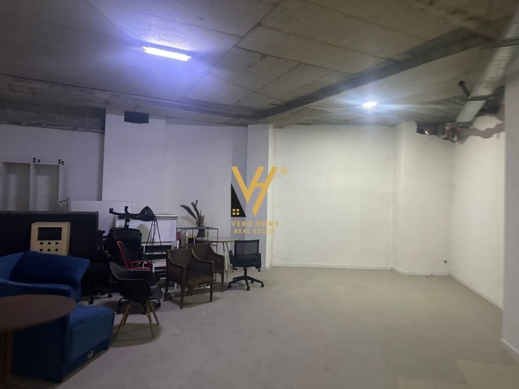 Jepet Ambient Biznesi me qera ne Qender 620 m2