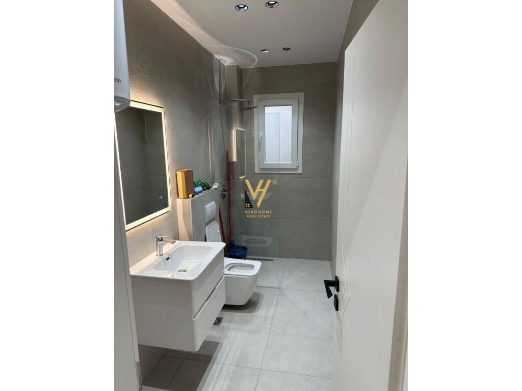 Jepet Apartament 2+1+ballkon me qera te Rruga Vaso Pasho 65 m2 3