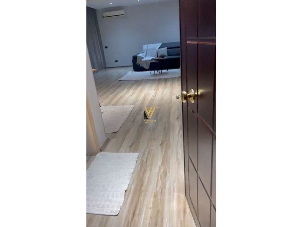 JEPET APARTAMENT 2+1+BLK ME QIRA TE KODRA E DIELLIT 70.000 LEKE 2