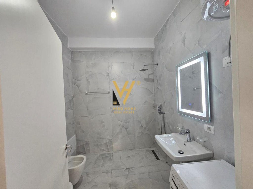 JEPET APARTAMENT 2+1+2 ME QERA TE ALI DEMI 500 EURO 4