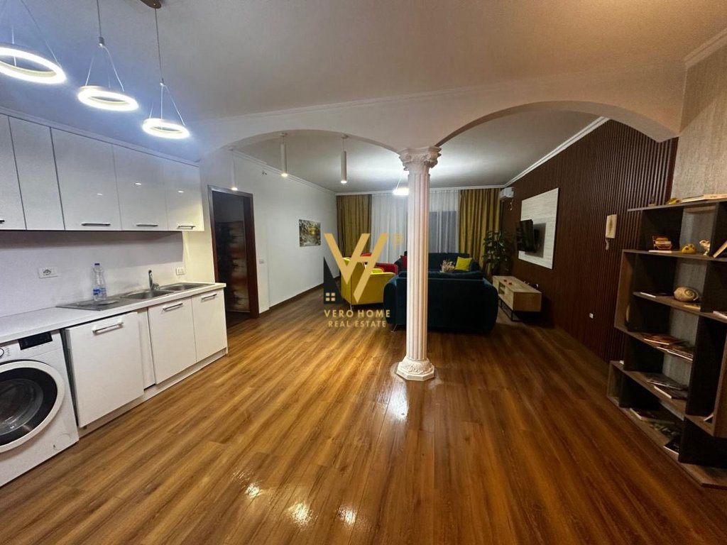 JEPET APARTAMENT 2+1+BLK ME QERA TE MYSLYM SHYRI 80.000 LEKE 3