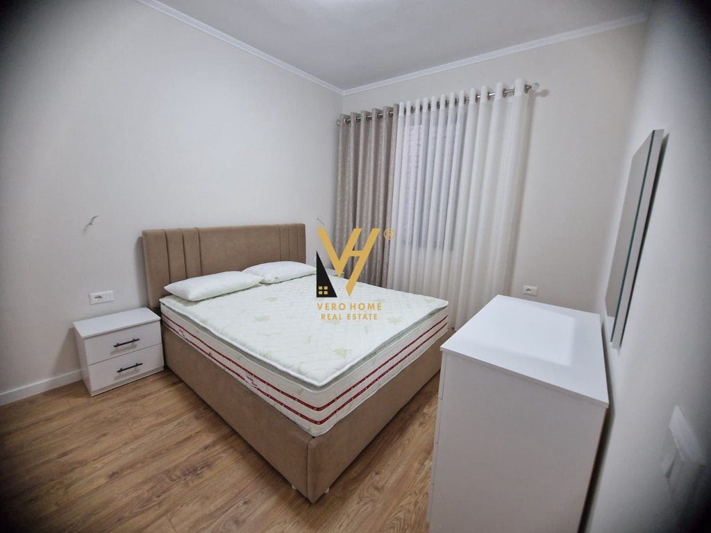 JEPET APARTAMENT 2+1+BLK ME QERA NE VASIL SHANTO 750 EURO 3