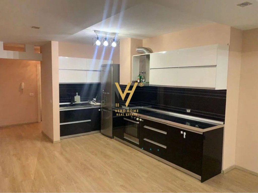 JEPET APARTAMENT 2+1+BLK ME QERA TE RR.DRITAN HOXHA 65.000 LEKE 3