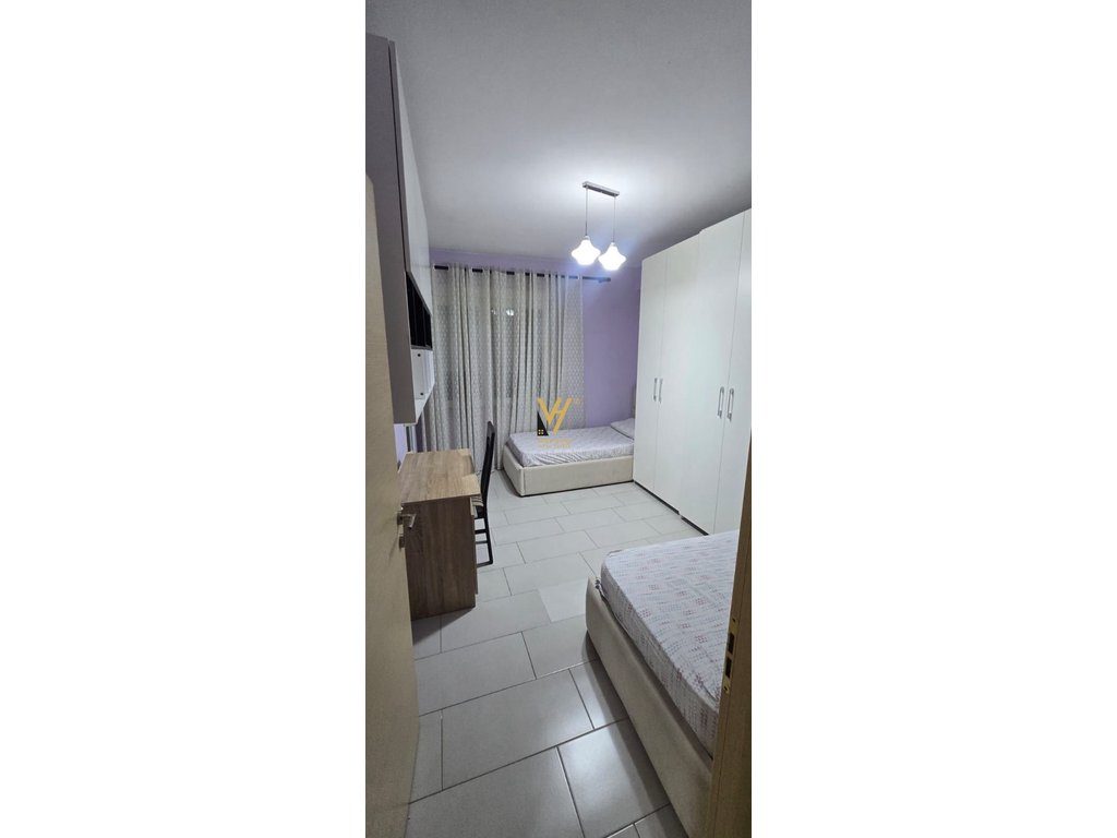 JEPET APARTAMENT 2+1 ME QERA NE ASTIR 550 EURO 4