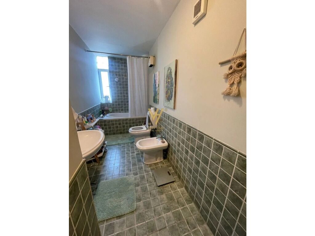 Shitet Apartament 2+1+ballkon te Rruga e Kosovareve 114 m2 2