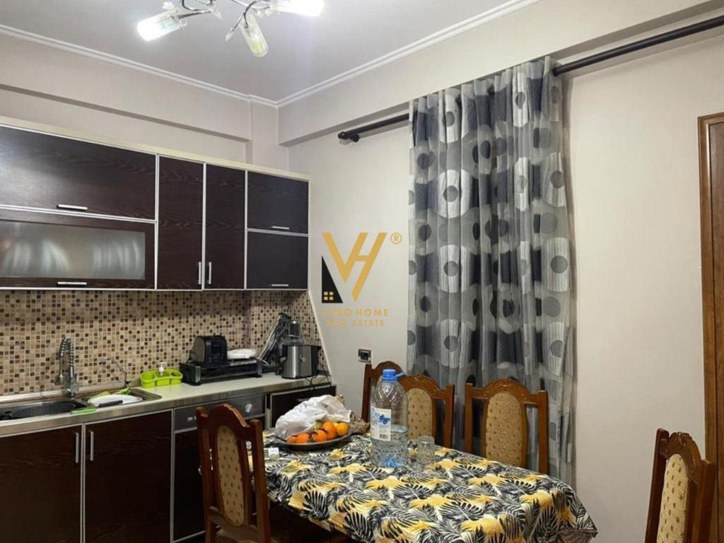 SHITET APARTAMENT 3+1+2+BLK TE FABRIKA E MIELLIT 228.000 EURO 2