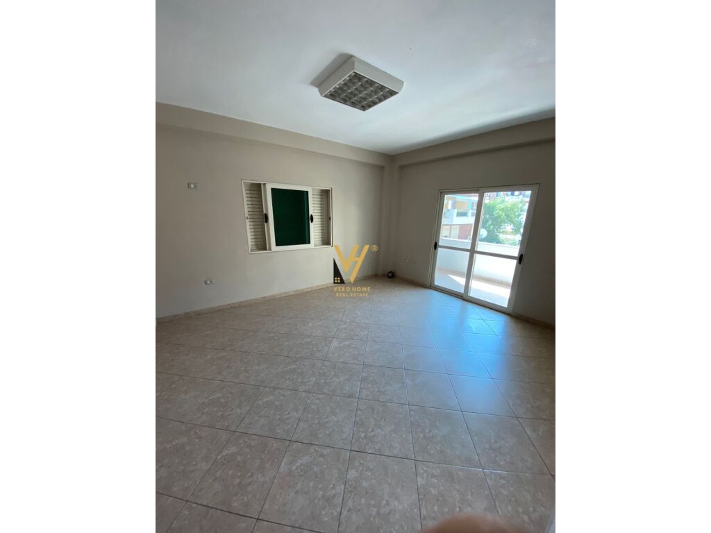 Jepet Zyre me qera ne Selite 230 m2