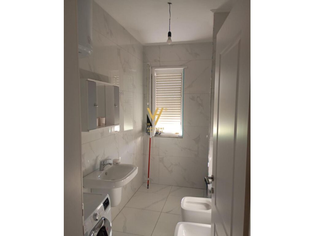 Jepet Apartament 1+1 me qera tek Unaza e Re 65 m2 4