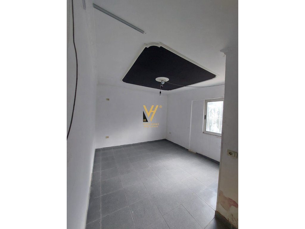 JEPET DYQAN 73 M2 ME QERA UNAZA E RE 70.000 LEKE 2