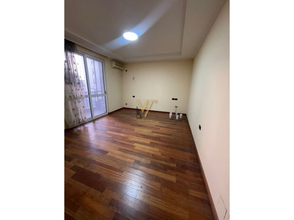 Shitet apartament 2+1 te Rruga Perlat Rexhepi, Bllok 110 m2 3