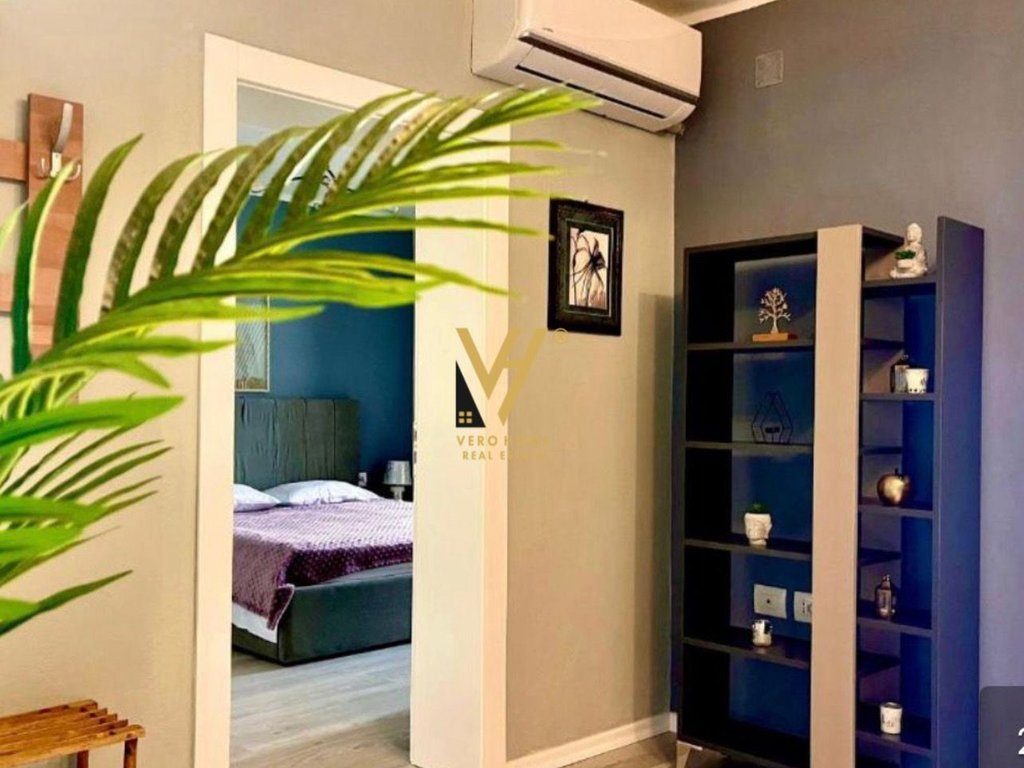 JEPET APARTAMENT 1+1+BLK ME QERA TE RRUGA E DURRESIT 65.000 LEKE 4