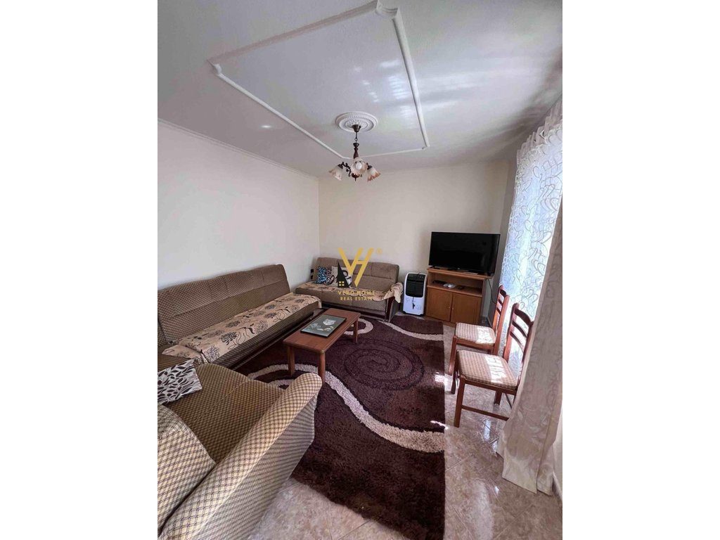 JEPET SHTEPI PRIVATE 2+1 ME QIRA TE JORDAN MISJA 400 EURO