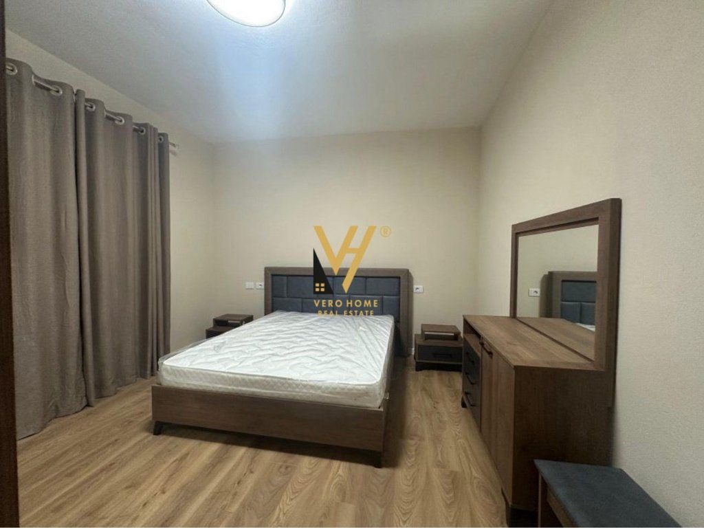 JEPET APARTAMENT 2+1+BLK ME QIRA NE SAUK 500 EURO 2