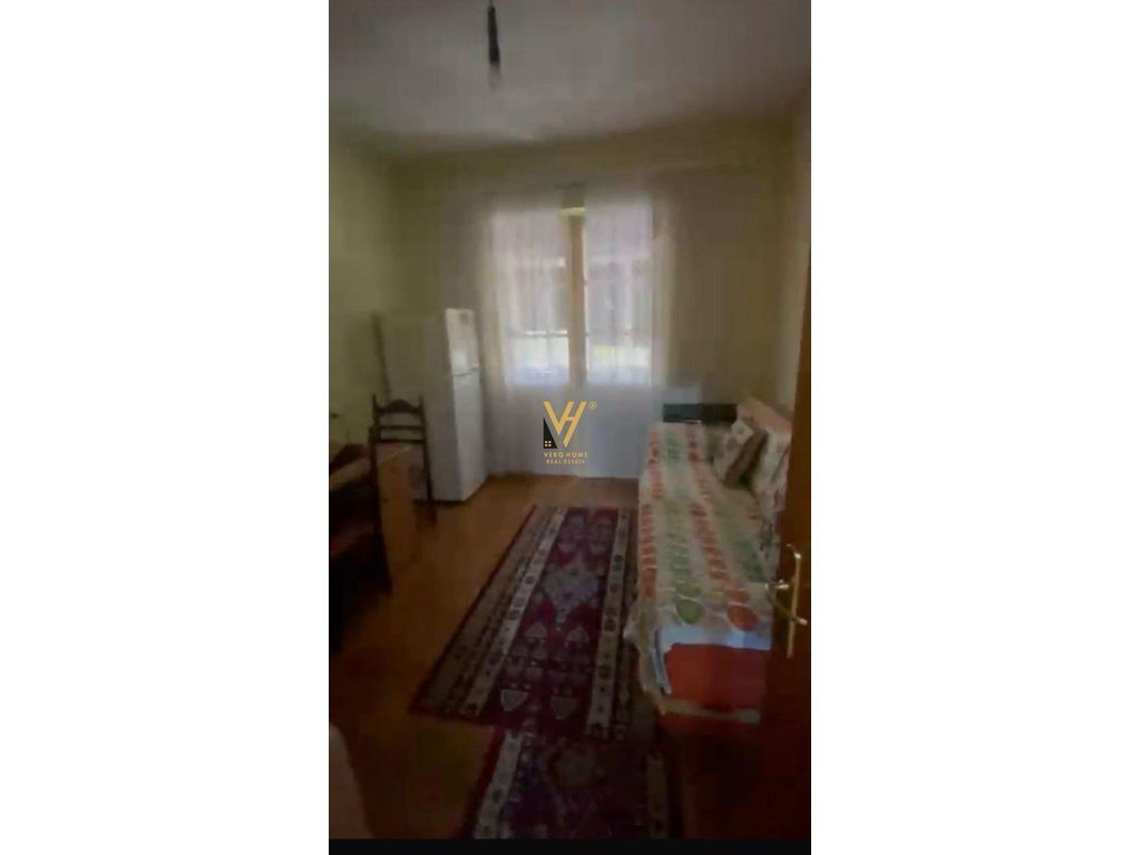 JEPET APARTAMENT 2+1 ME QIRA TE ISH RESTORANT DURRESI 45.000 LEKE 3