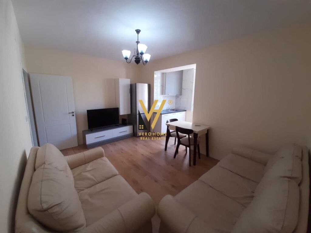 Shitet Apartament 2+1+ballkon te Rruga Mine Peza 72 m2