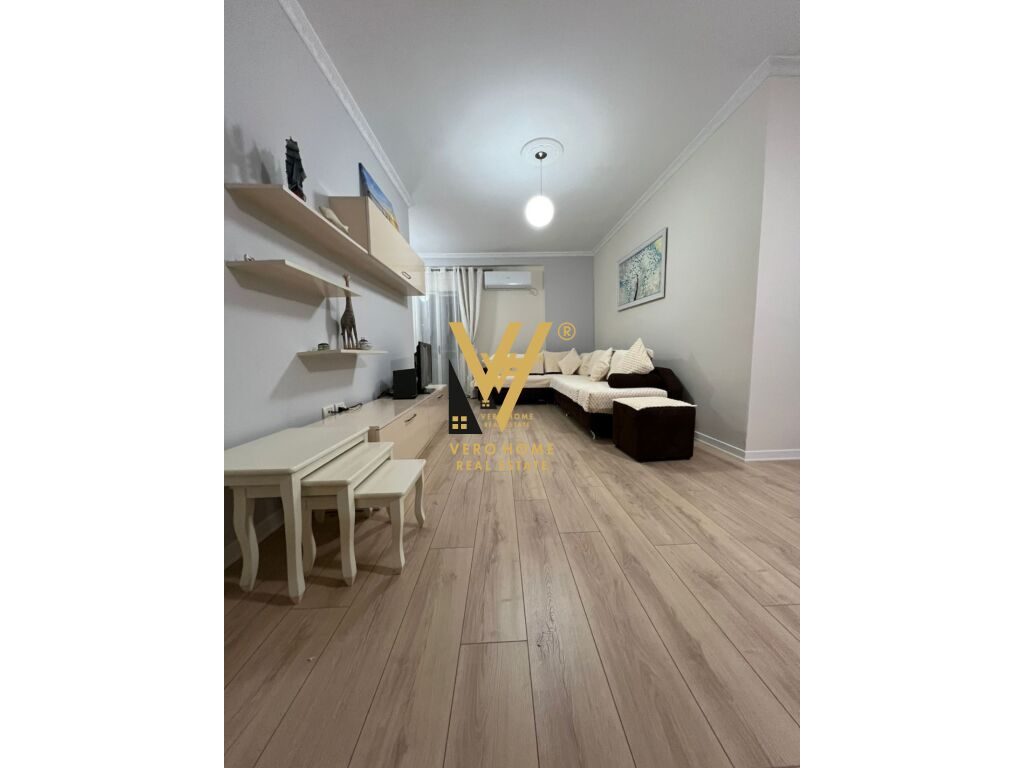 JEPET APARTAMENT 1+1+BLK ME QERA TEK ASTIRI 450 EURO