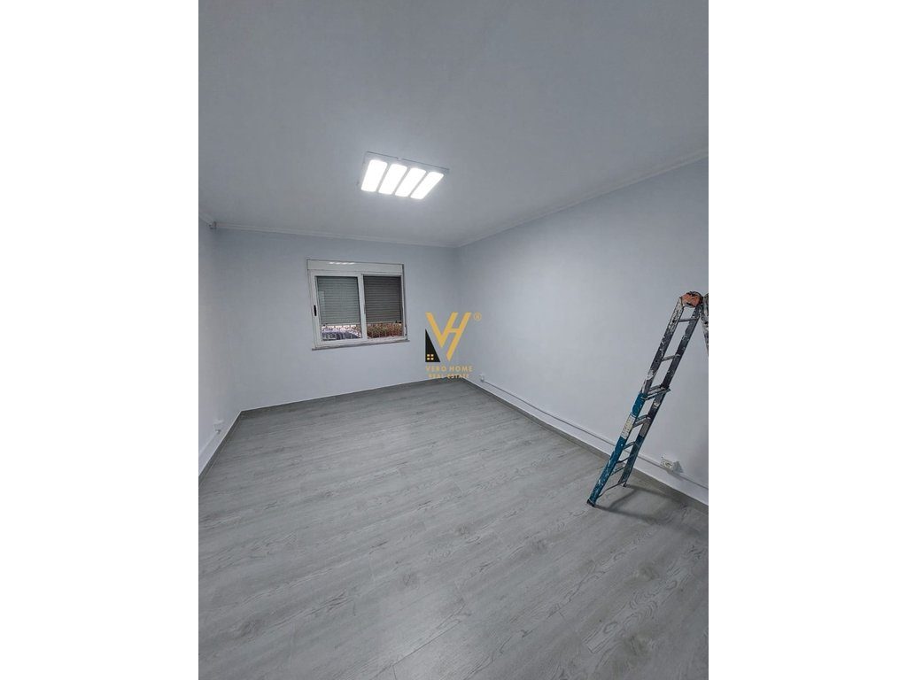 JEPET AMBIENT BIZNESI 100 M2 ME QERA TE PALLATI ME SHIGJETA 70.000 LEKE 3