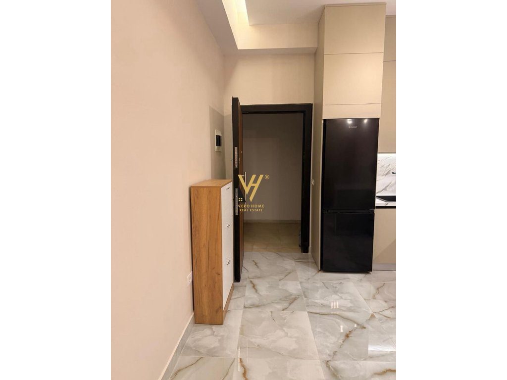 JEPET APARTAMENT 1+1+BLK ME QERA TE KODRA E DIELLIT 55.000 LEKE 3