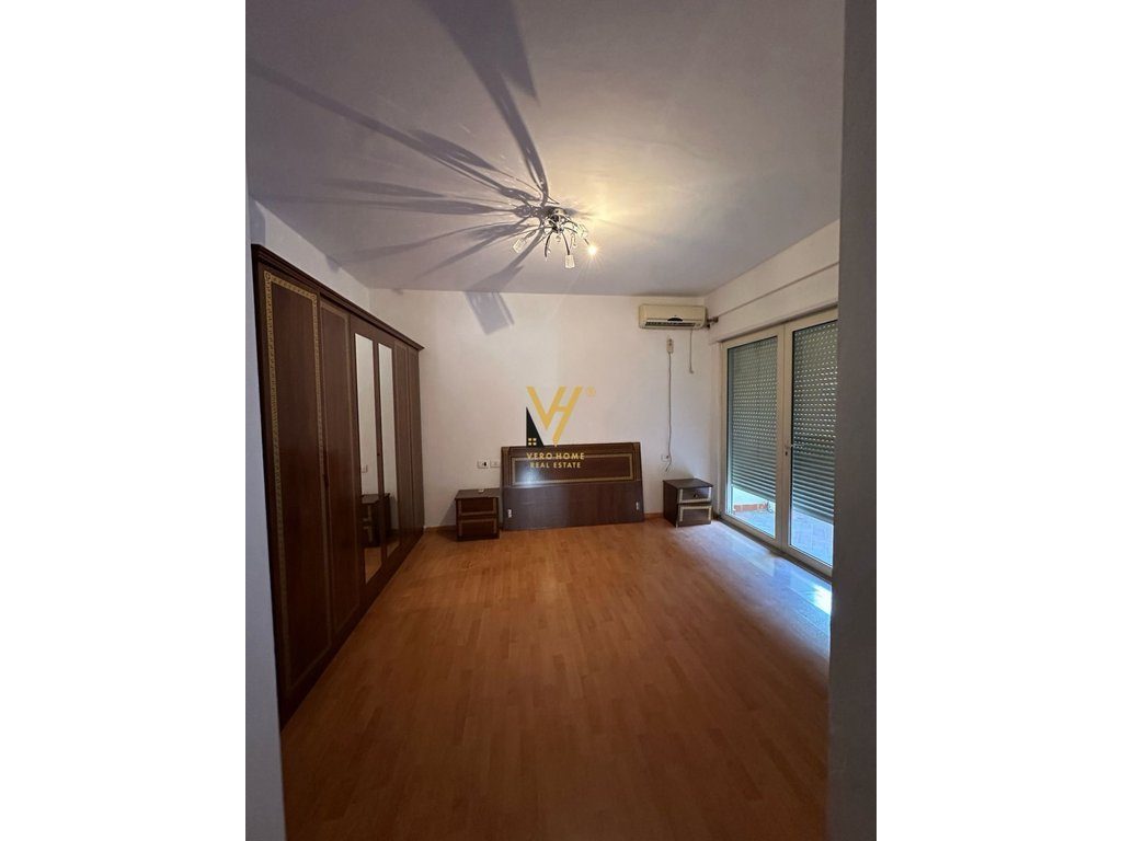 JEPET APARTAMENT 2+1+2 ME QERA TE KOMUNA E PARISIT 700 EURO 3