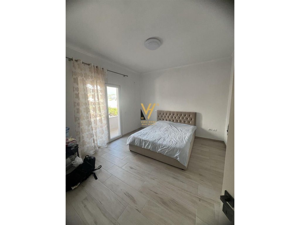 JEPET APARTAMENT 2+1+BLK ME QERA NE SHKOZE 500 EURO 4
