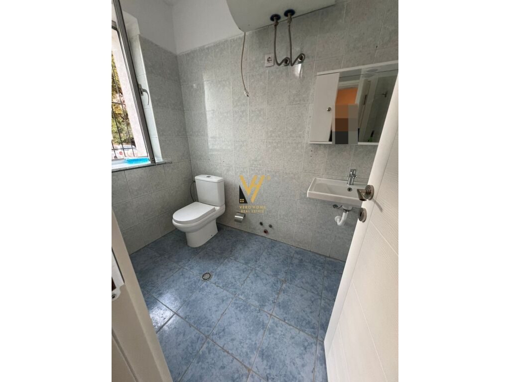 Shitet Apartament 1+1+ballkon te Rruga e Dibres 52 m2 4