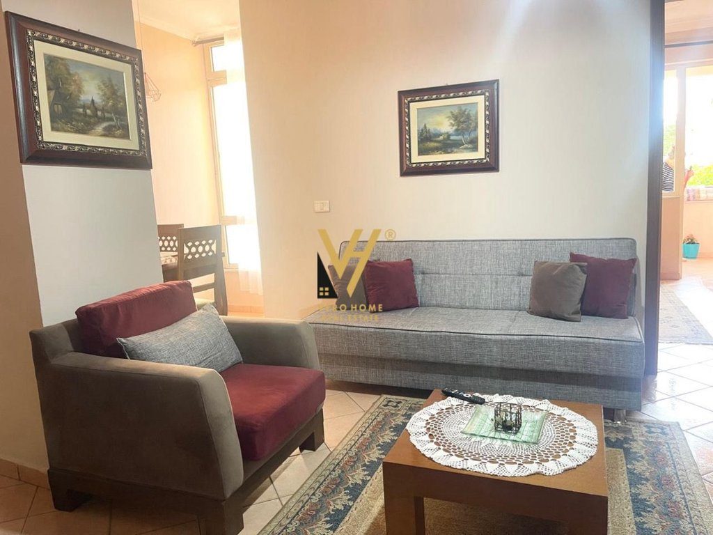 JEPET APARTAMENT 1+1+BLK ME QIRA NE BLLOK 65.000 LEKE