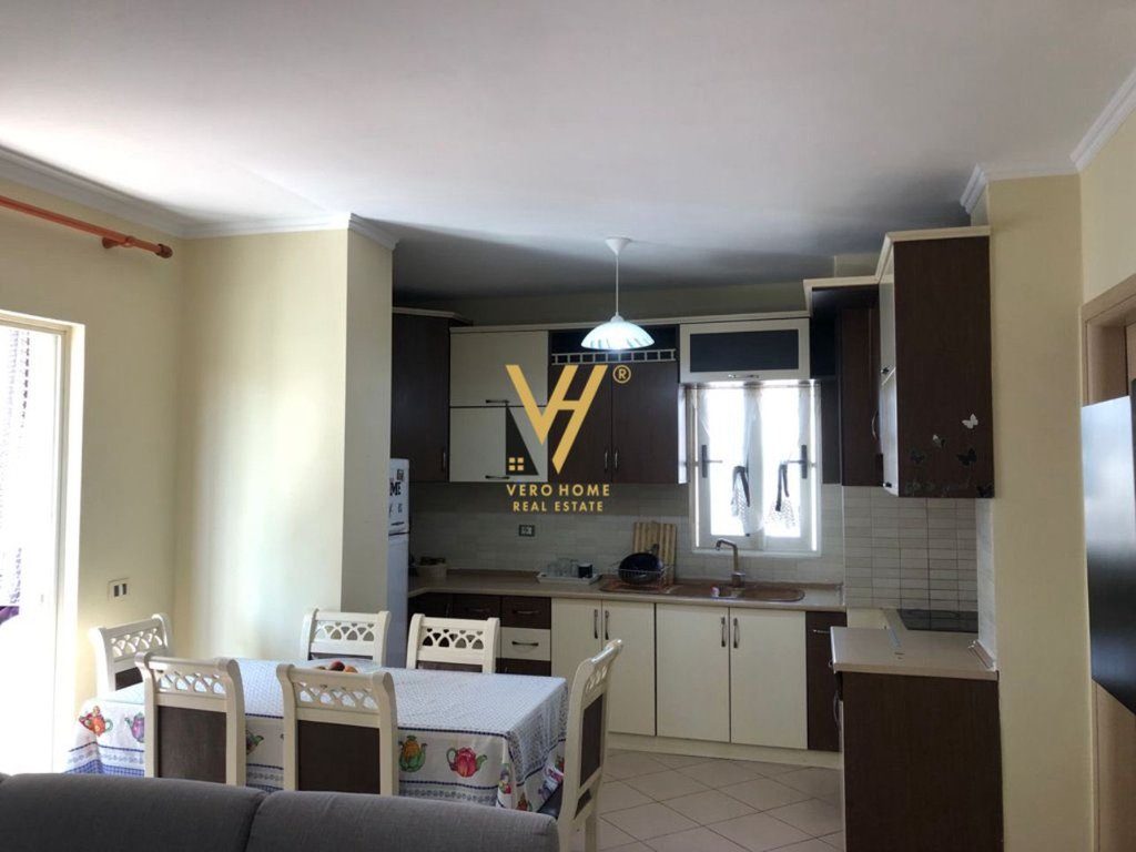 JEPET APARTAMENT 1+1 ME QERA NE SELITE 500 EURO