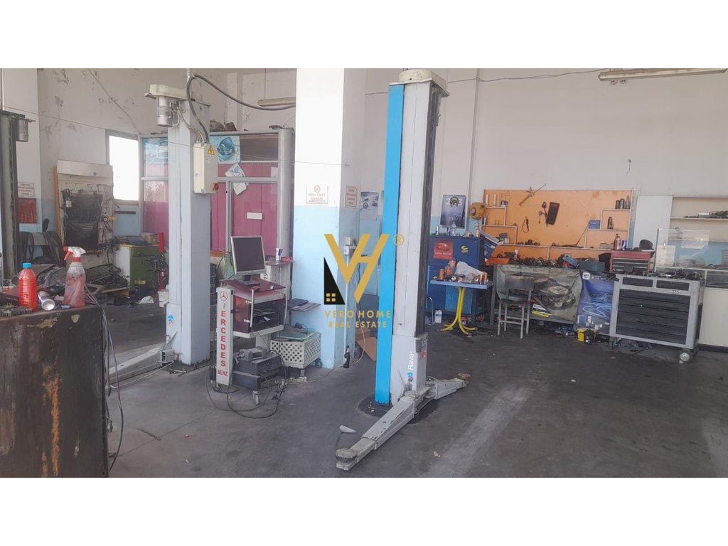 SHITET OBJEKT BIZNESI 1.520 M2 NE LEZHE 200.000 EURO 4