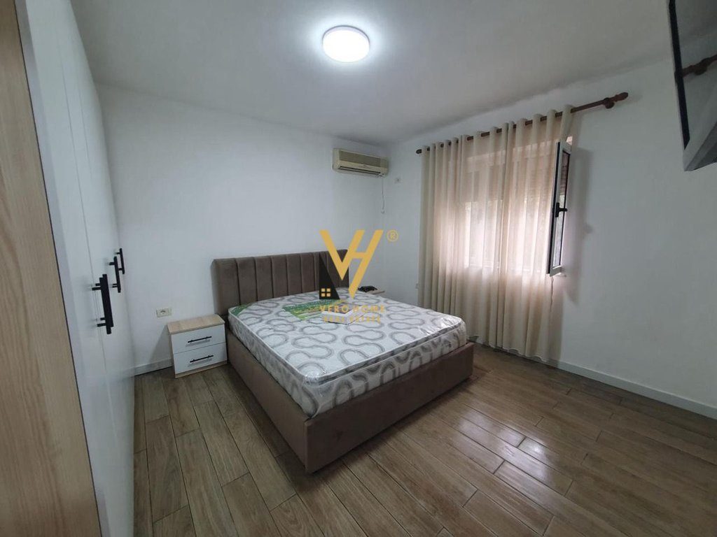 JEPET GARSONIERE 40 M2 ME QERA TEK AMBASADA KINEZE 45.000 LEKE 2