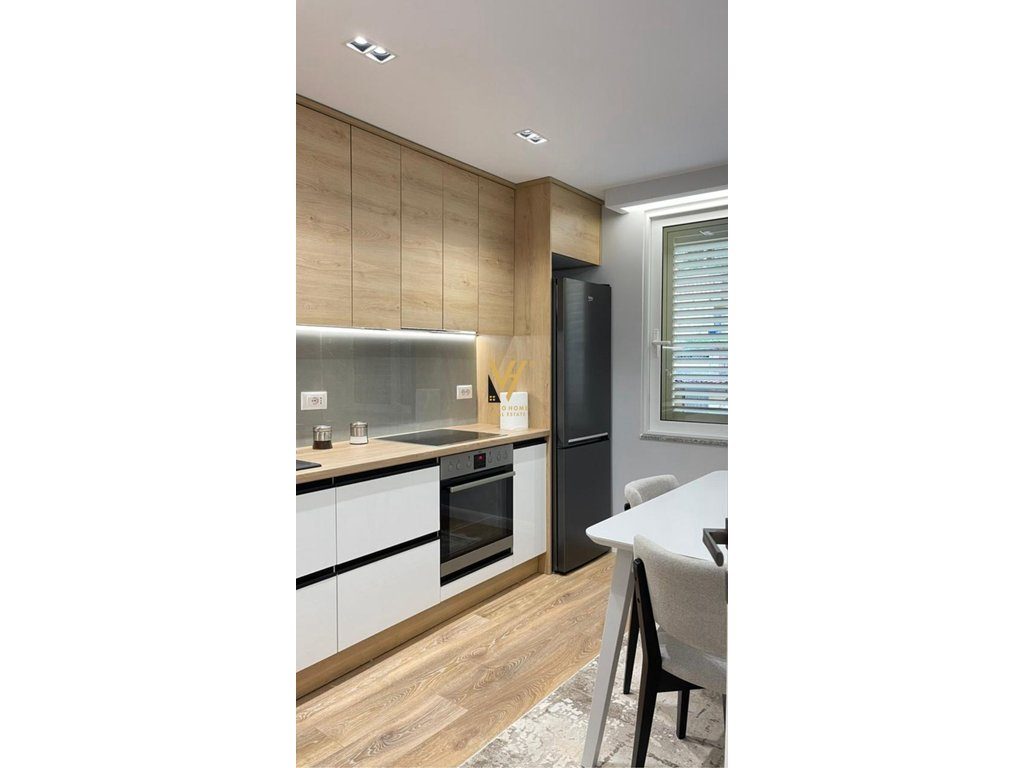 JEPET APARTAMENT 1+1+BLK ME QERA TE BLLOKU 80.000 LEKE 3