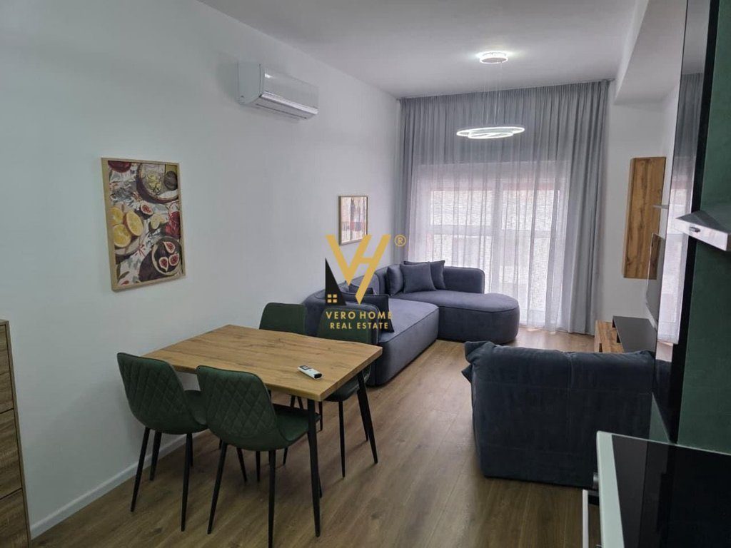 JEPET APARTAMENT 2+1+BLK ME QIRA TE KADIU, ALI DEMI 52.000 LEKE