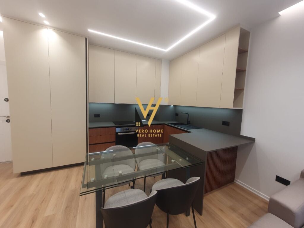 Jepet Apartament 1+1+ballkon me qera ne Porcelan 70 m2 3