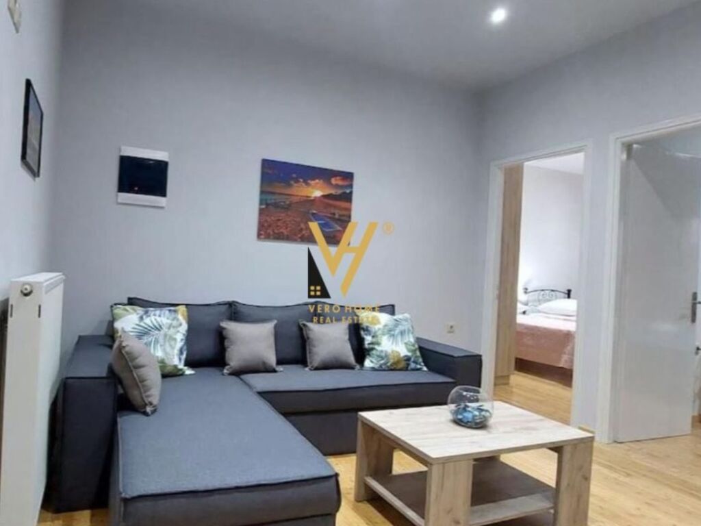 Shitet shtepi private+350m2 Truall ne Laç 110 m2