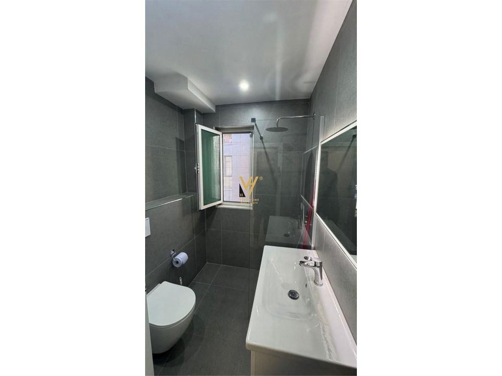 JEPET APARTAMENT 1+1+BLK ME QERA TE RRUGA E ELBASANIT 65.000 LEKE 3